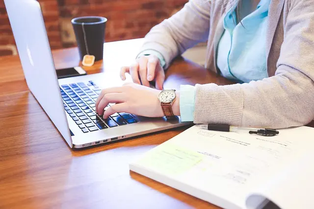 Comment construire une stratégie de contenu efficace pour e-commerce